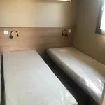 Zecamping 4 Etoiles Animaux Acceptes Tennis Piscine Couverte مكان تخييم 4*