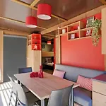 Zecamping 4 Etoiles Animaux Acceptes Tennis Piscine Couverte Vic-sur-Cère