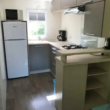 - Piscine - Ccbbdag مكان تخييم