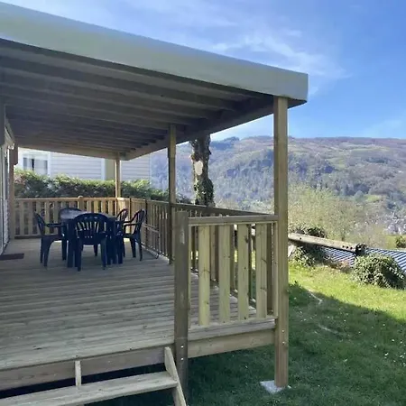 - Piscine - Ccbbdag * Vic-sur-Cère