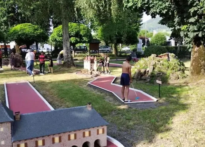 Zecamping 4 Etoiles Animaux Acceptes Tennis Piscine Couverte 4*